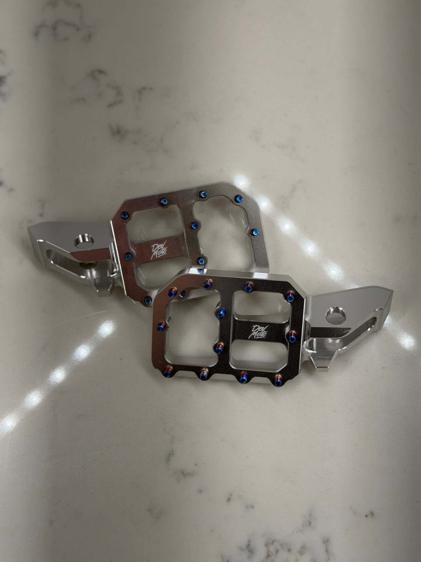 E-Moto Foot Pegs