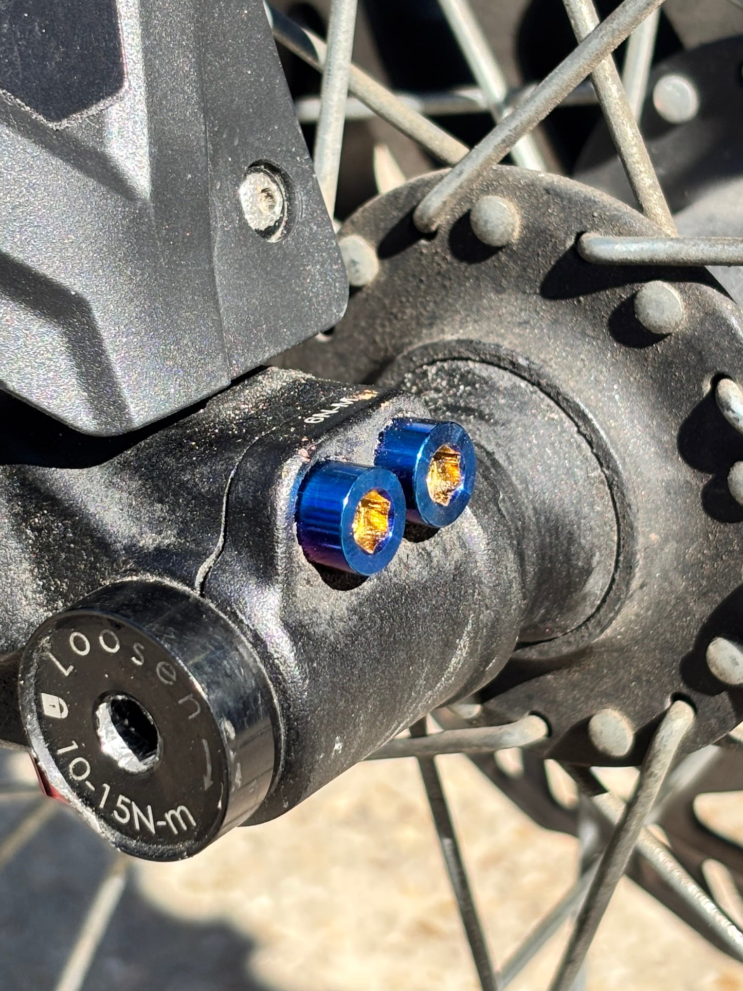 E-Moto pinch bolts