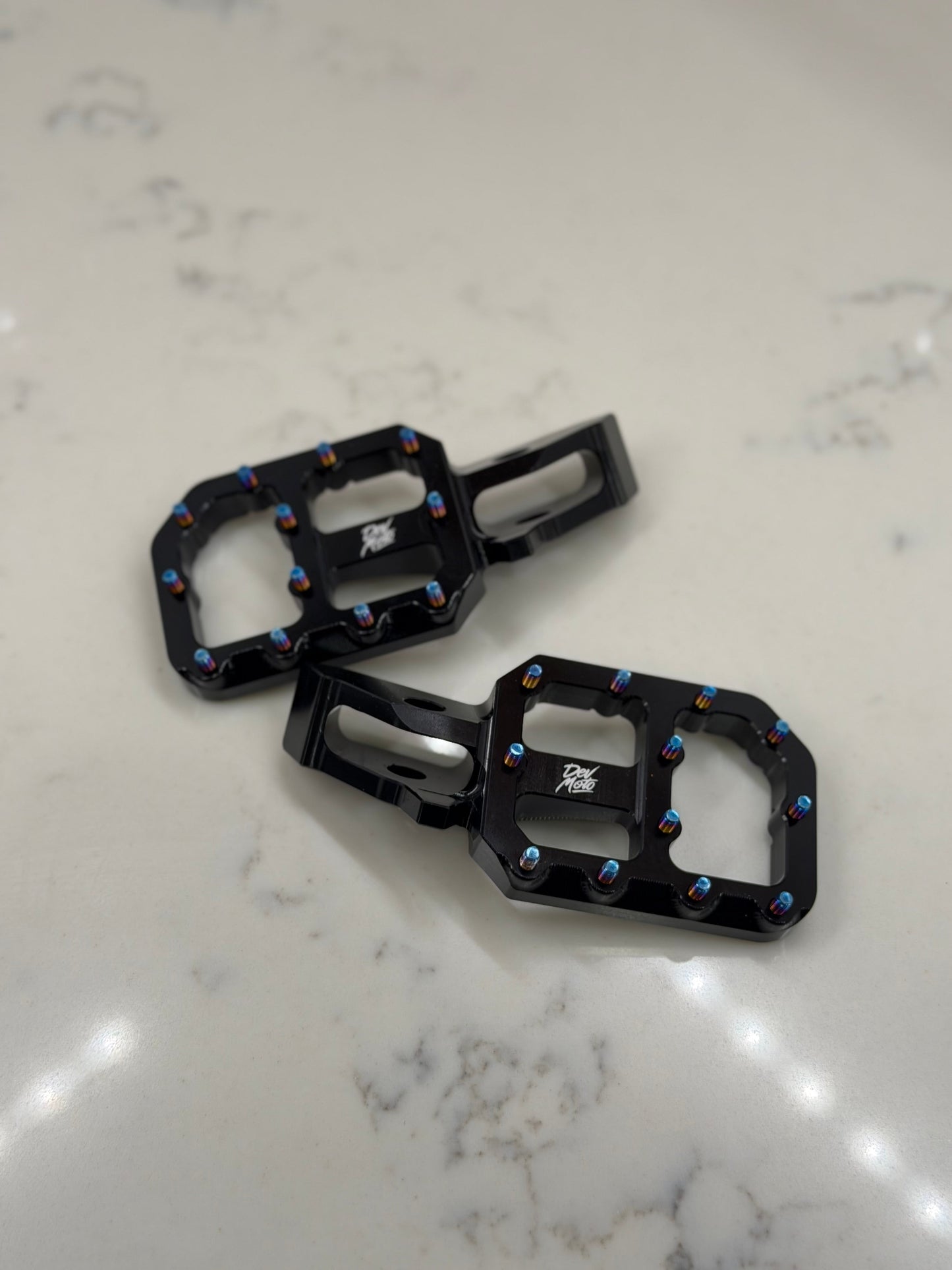 E-Moto Foot Pegs